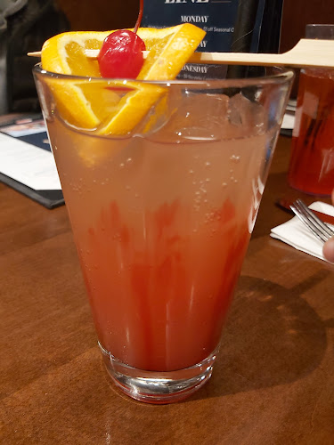 108 Courtneypark Dr E, Mississauga, ON L5T 2Y3