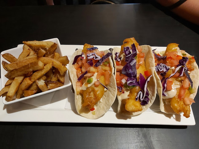 Ye Olde Squire - Hamilton Mountain (Upper James) - Hospitality and gastronomy