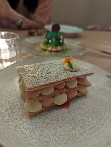 134 Avenue Rd, Toronto, ON M5R 2H6