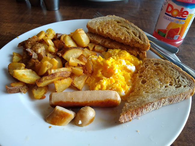 Naomi's Grill - Hospitality and gastronomy