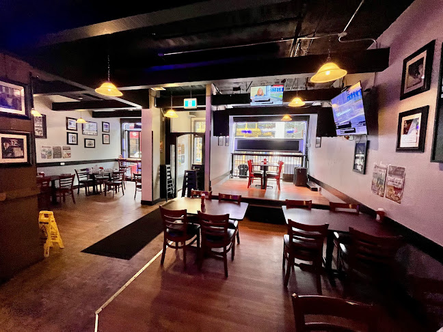 Uptown Pub Down Under - Hospitality and gastronomy