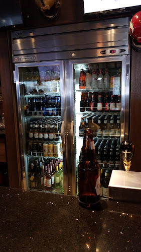 Atlas Pizza & Sports Bar - Calgary