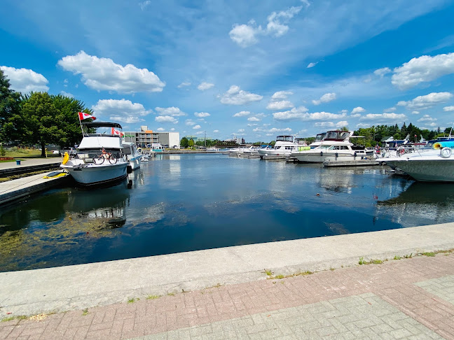 Light House Lounge & Grill - Peterborough