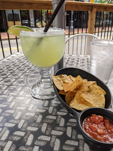 683 Main St, Moncton, NB E1C 1E3