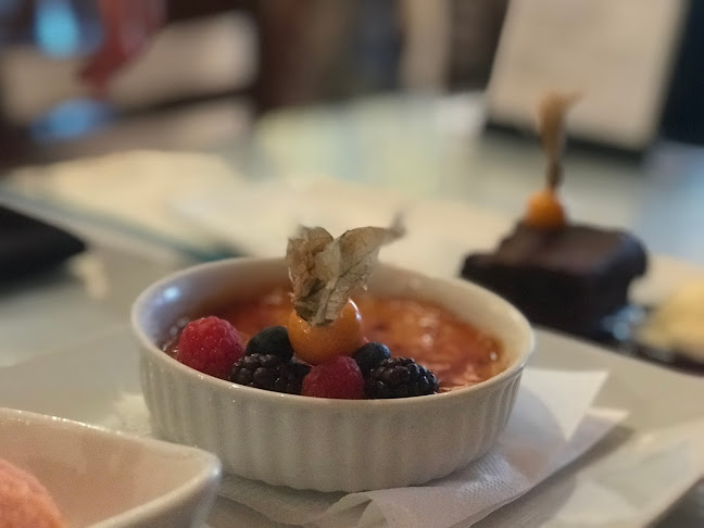 Garlic's of London - Hospitality and gastronomy