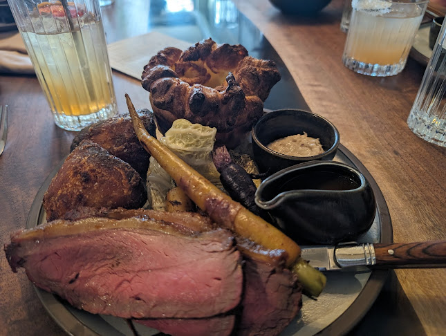 The Common Stove - Hospitality and gastronomy