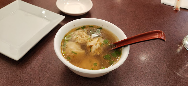 Opinii despre Maki Sushi Restaurant în Kelowna - Hospitality and gastronomy