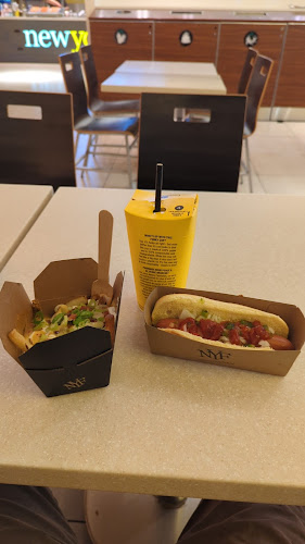 New York Fries Markville Mall - Hospitality and gastronomy