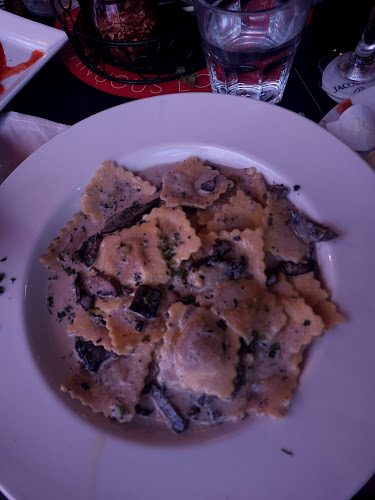 Cafe Diplomatico Restaurant & Pizzeria - Toronto