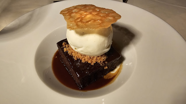 Bacchus Restaurant & Lounge