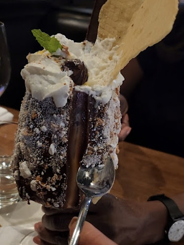 9823 Macleod Trl SW, Calgary, AB T2J 0P6