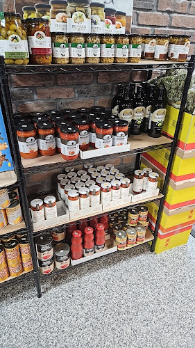 Paezano's Pizza & Marketplace