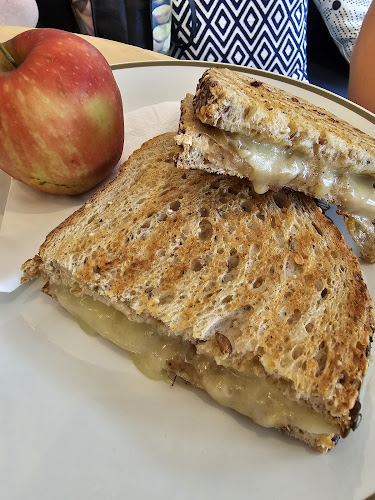 Comentarii opinii despre K Okay Café & Roasters