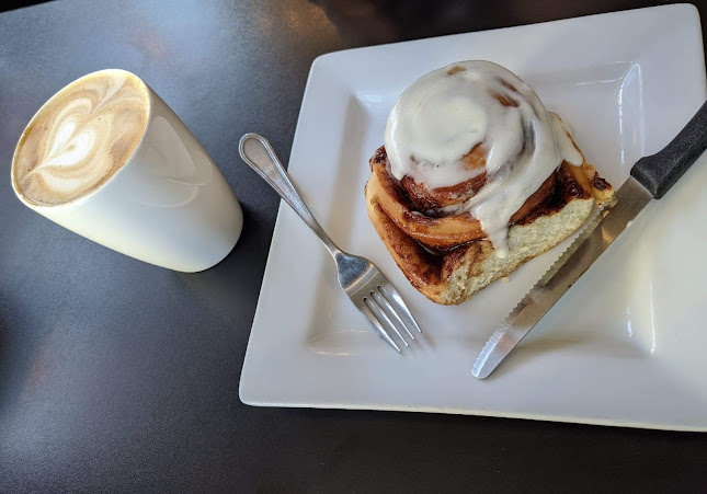 the hide out cafe - Hospitality and gastronomy