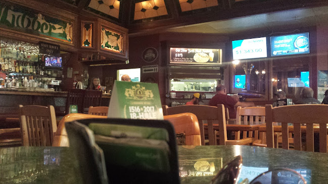 Landlubber Pub - Nanaimo