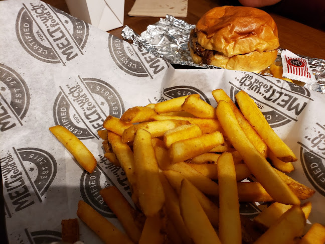 Comentarii opinii despre Meltwich Food Co. Yorkton