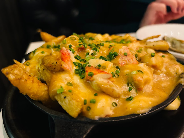 Fanny Bay Oyster Bar & Shellfish Market - Hospitality and gastronomy