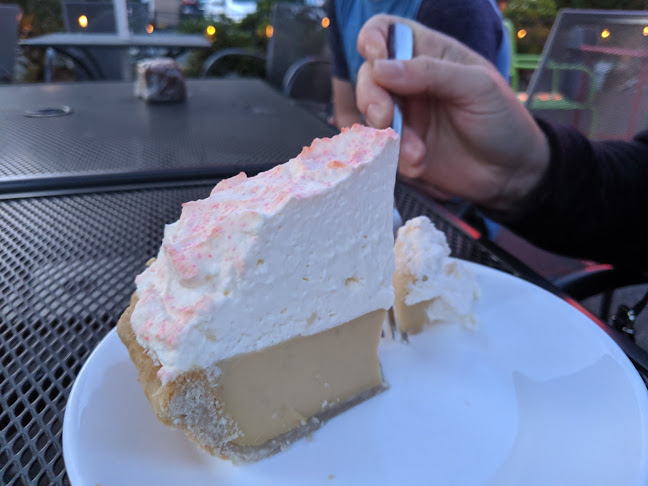 Comentarii opinii despre QV Cafe & Bakery