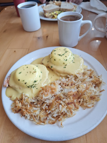 Sal's Family Restaurant - Hospitality and gastronomy