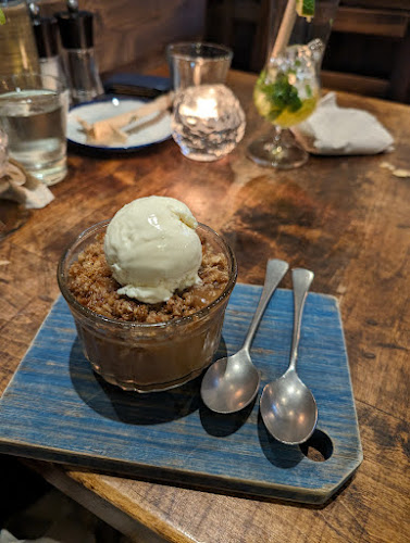 101-1100 Burrard St, Vancouver, BC V6Z 1Y7