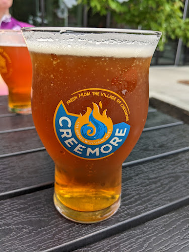 Opinii despre The British Hotel, Restaurant & Pub în Gatineau - Hospitality and gastronomy