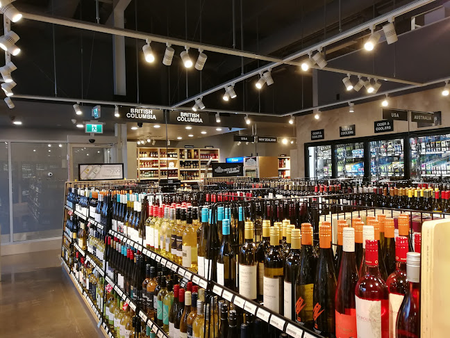 Sevenoaks Liquor Store - Hospitality and gastronomy