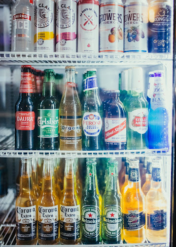 Comentarii opinii despre The Corner Pocket