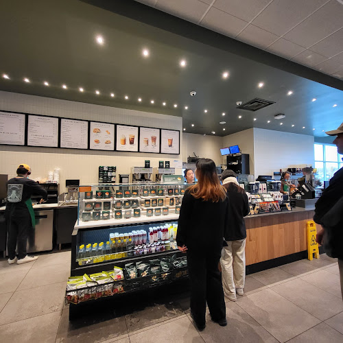 Opinii despre Starbucks în Yellowknife - Hospitality and gastronomy
