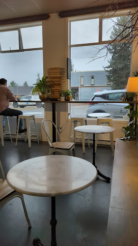 FrankieJo's Bakery Café - Hospitality and gastronomy