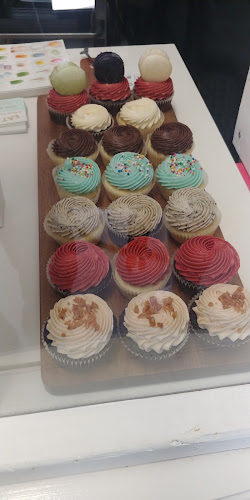 Opinii despre macaronZ în Brampton - Hospitality and gastronomy