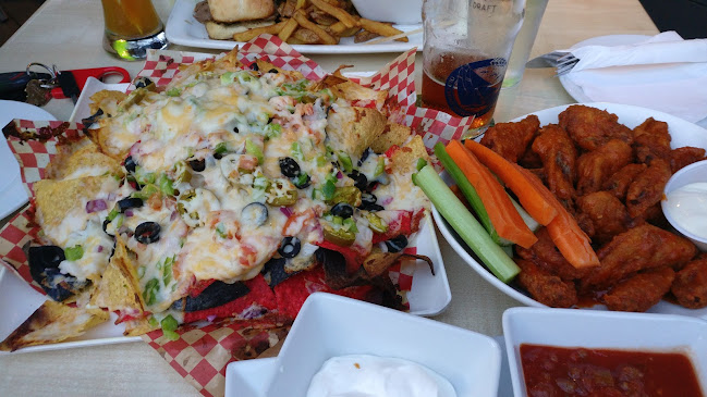 105 Lakeshore Rd E, Mississauga, ON L5G 1E2