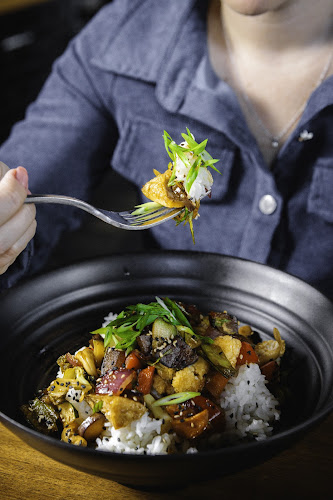 Malone's Taphouse - Hospitality and gastronomy