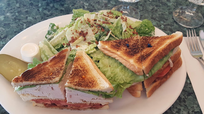 Peter's on Eglinton Restaurant