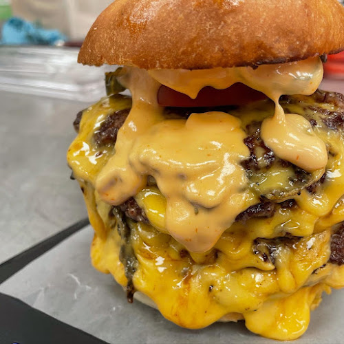 Opinii despre Flat Boy Burgers în Edmonton - Hospitality and gastronomy