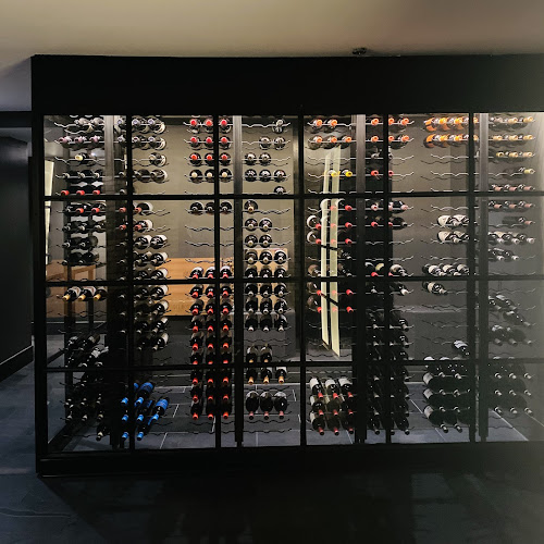 King St W I, Kitchener, ON N2G 1A3