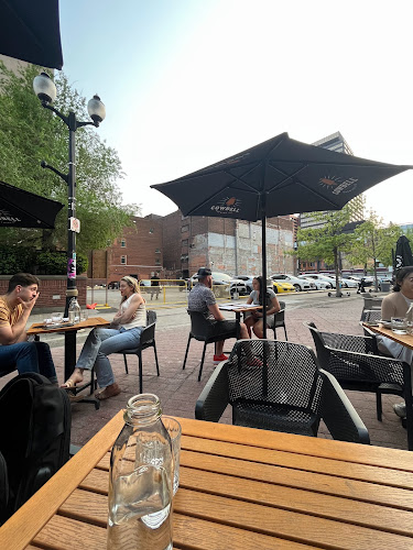 Comentarii opinii despre Undefined