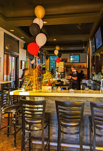 Comentarii opinii despre Kettle Valley Public On Main Bar & Grill