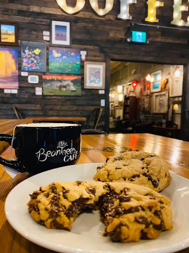 5112 50 Ave, Cold Lake, AB T9M 1Y2