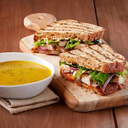 295 Fourth Ave #2, St. Catharines, ON L2S 0E7