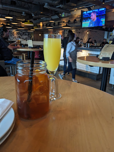 Hub Restaurant - New Westminster