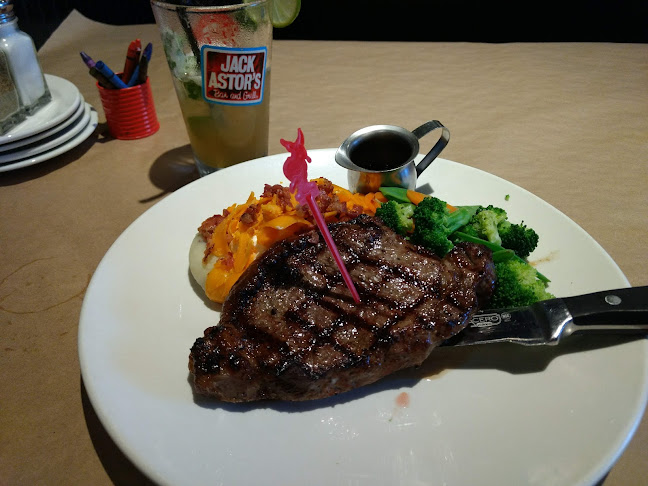 Comentarii opinii despre Jack Astor's Bar & Grill Yonge & Bloor