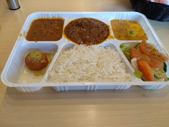 Royal Cumin BURLINGTON Indian & Hakka Bistro - Hospitality and gastronomy