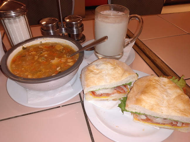 Opinii despre Joe's Cafe Bar în Vancouver - Hospitality and gastronomy