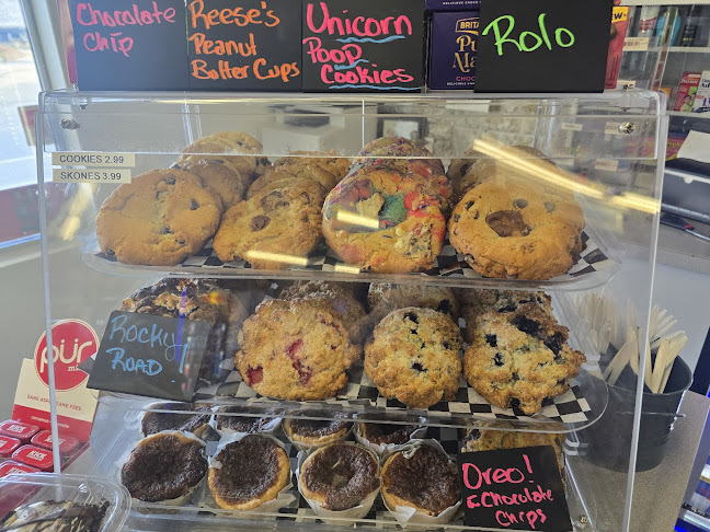 Knox Mountain Market - Kelowna