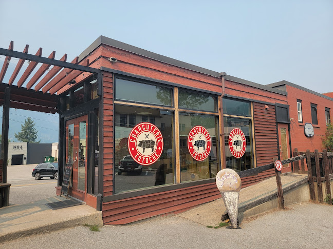 Comentarii opinii despre Charcuterie Totoche