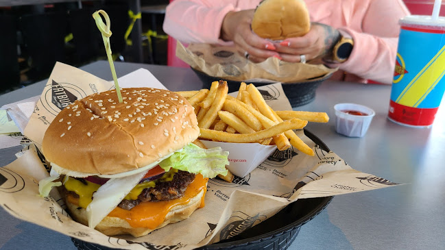 Fatburger Quance St. - Hospitality and gastronomy