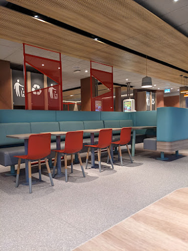 McDonald's - Hospitality and gastronomy