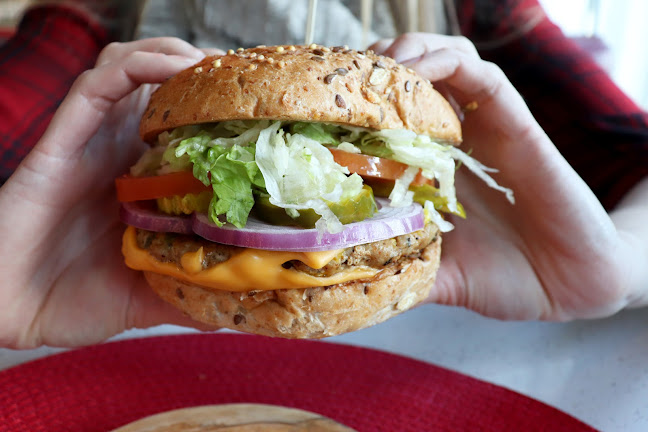 8882 170 St NW #1602, Edmonton, AB T5T 2E3