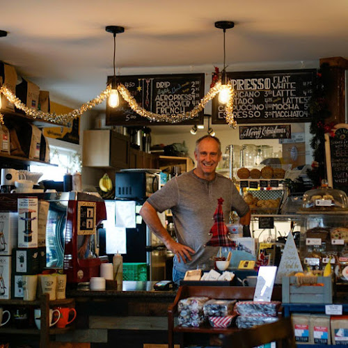 Comentarii opinii despre The Battery Cafe