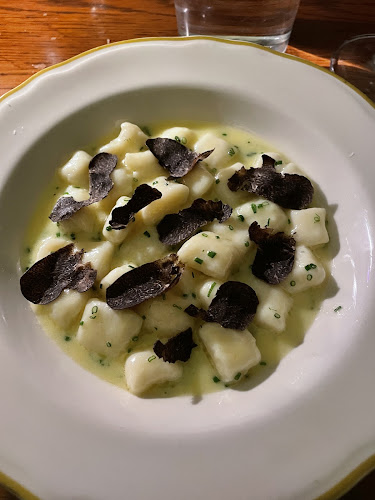 62 Sparks St., Ottawa, ON K1P 5A5